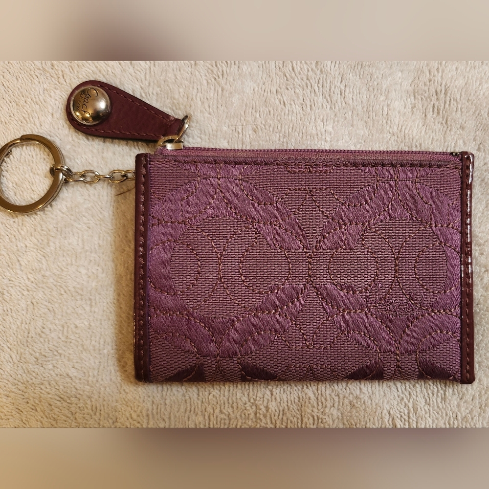 GUC Authentic Coach Vintage Embroidered Purple Skinny Mini Zip Wallet